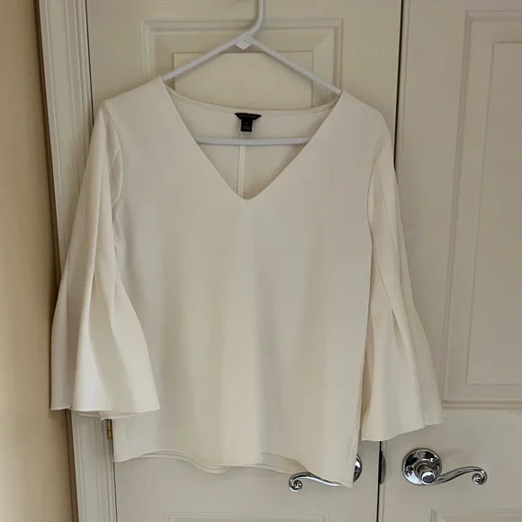 Ann Taylor Off white Blouse with 3/4 sleeves. - Picture 4 of 4